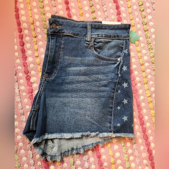 KanCan Maurices Denim Star Jean Shorts Size 20 New With Tags - Picture 6 of 8